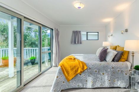 Photo of property in 11 Hicks Crescent, Waikanae Beach, Waikanae, 5036