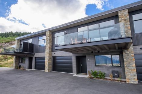 Photo of property in 10 Highlands Close, Queenstown, 9300