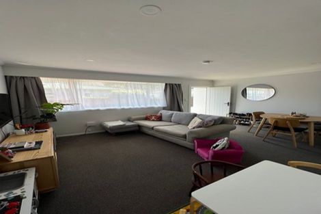 Photo of property in 10f4 Rawson Street, Tawa, Wellington, 5028