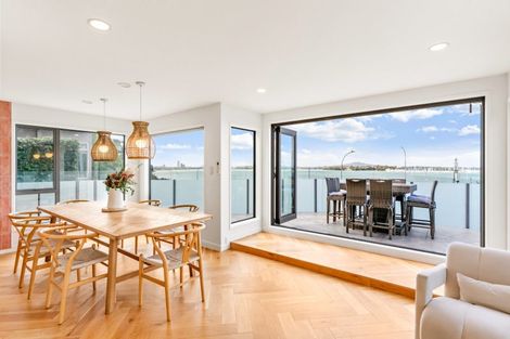 Photo of property in 3/43 Princes Street, Northcote Point, Auckland, 0627