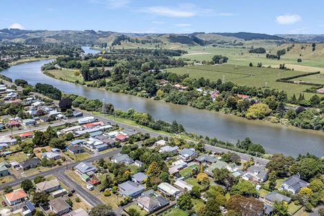 Photo of property in 2 Hodge Place, Aramoho, Whanganui, 4500