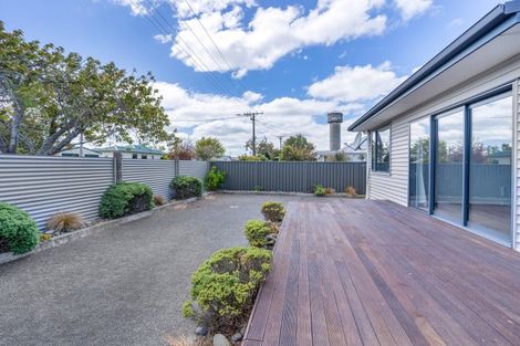 Photo of property in 19 Queen Street, Winton, 9720