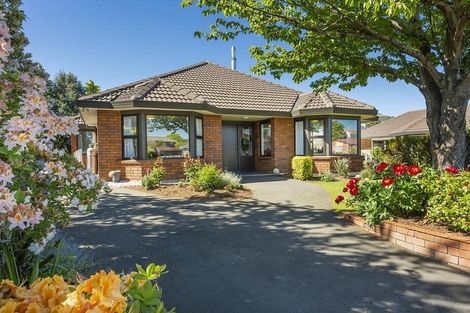 Photo of property in 154 Hagart-alexander Drive, Mosgiel, 9024