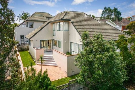 Photo of property in 2/12 Richards Avenue, Forrest Hill, Auckland, 0620