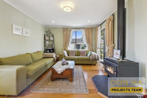 Photo of property in 10 Purata Place, Mangere Bridge, Auckland, 2022