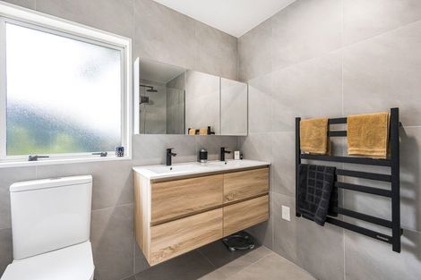 Photo of property in 6/199 Birdwood Road, Massey, Auckland, 0614