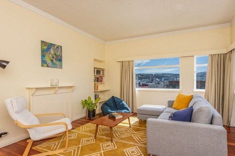 Photo of property in 2u2 Hawker Street, Mount Victoria, Wellington, 6011