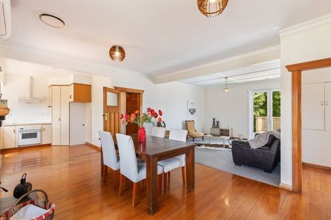 Photo of property in 407 Carrington Street, Upper Vogeltown, New Plymouth, 4310
