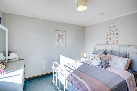 Photo of property in 5a Montague Way, Taradale, Napier, 4112