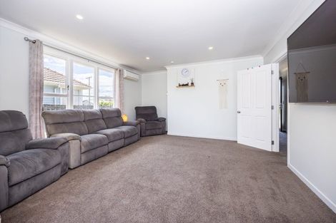 Photo of property in 965 Hazelmere Crescent, Te Awamutu, 3800