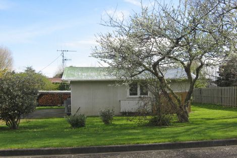 Photo of property in 33 Rata Street, Tokomaru, Palmerston North, 4474