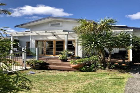 Photo of property in 28 Chatham Street, Waihola, Milton, 9073