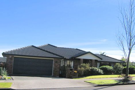 Photo of property in 49 John Brooke Crescent, East Tamaki Heights, Auckland, 2016