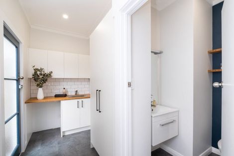 Photo of property in 117 Vigor Brown Street, Napier South, Napier, 4110