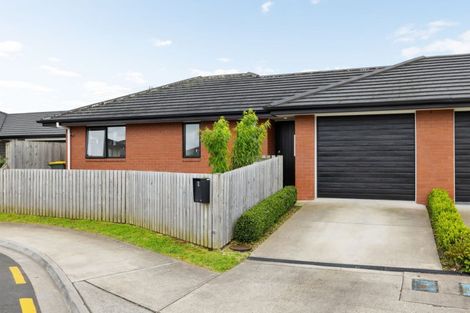 Photo of property in 8 Manawaroa Close, Grandview Heights, Hamilton, 3200