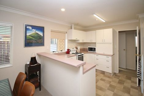 Photo of property in 2/262 Bank Street, Te Awamutu, 3800