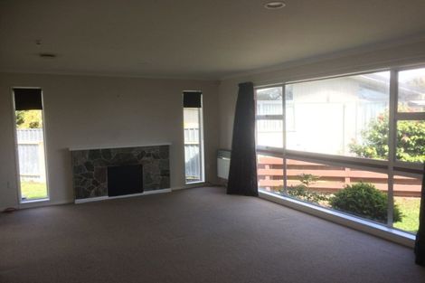 Photo of property in 10 Westhaven Grove, Takaro, Palmerston North, 4412