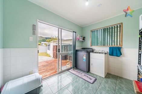 Photo of property in 30 Matthews Road, Wainuiomata, Lower Hutt, 5014
