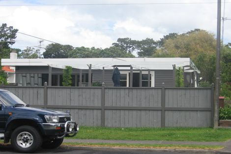 Photo of property in 1/107 Nile Road, Milford, Auckland, 0620
