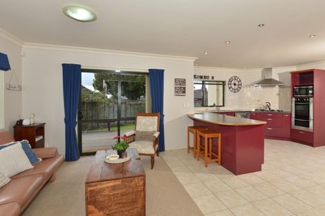 Photo of property in 6 Oxford Avenue, Te Kamo, Whangarei, 0112