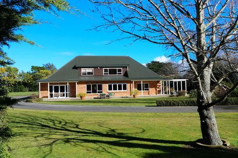 Photo of property in 64 Richmond Road, Carterton, 5713