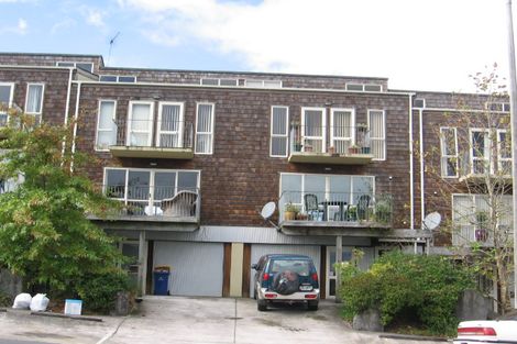 Photo of property in 10 Captain Scott Road, Glen Eden, Auckland, 0602