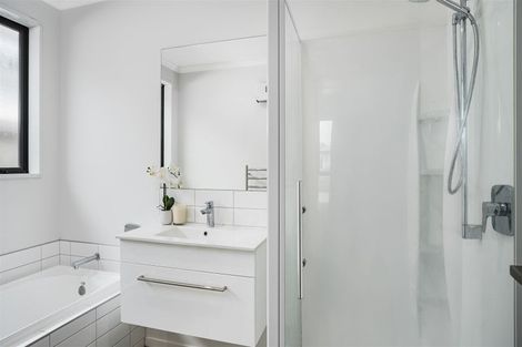 Photo of property in 14 George Square West, Wigram, Christchurch, 8025