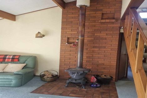 Photo of property in 12 Heuchan Lane, Wanaka, 9305