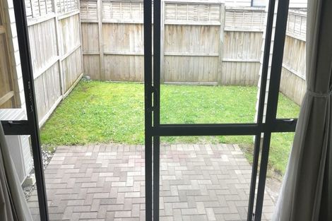 Photo of property in 102/2 Armoy Drive, East Tamaki, Auckland, 2016