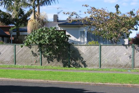 Photo of property in 2/37 Fairview Road, Papatoetoe, Auckland, 2025