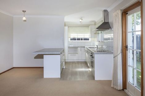 Photo of property in 306 Avonhead Road, Avonhead, Christchurch, 8042