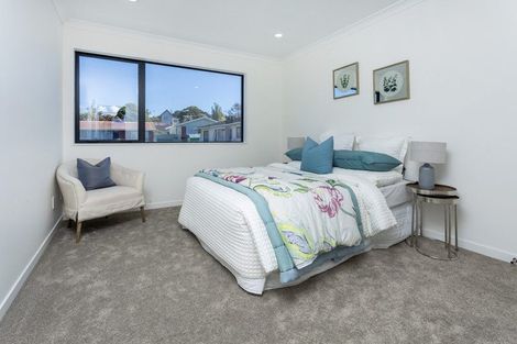 Photo of property in 24b Scarlock Avenue, Browns Bay, Auckland, 0630
