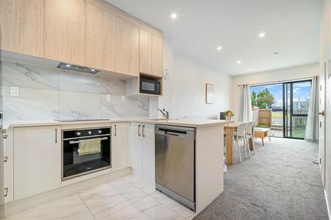 Photo of property in 96d Walmsley Road, Favona, Auckland, 2024