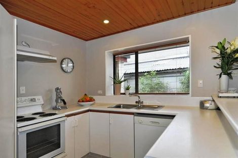Photo of property in 30 Lees Road, Strowan, Christchurch, 8052