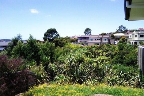 Photo of property in 18 Spoonbill Place, Unsworth Heights, Auckland, 0632