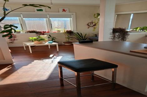 Photo of property in 2/12 Hewitts Road, Merivale, Christchurch, 8014