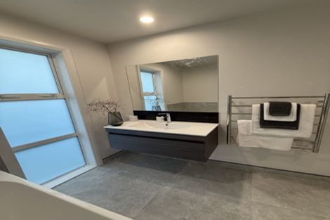 Photo of property in 5 Mangatainoka Lane, Awapuni, Palmerston North, 4412