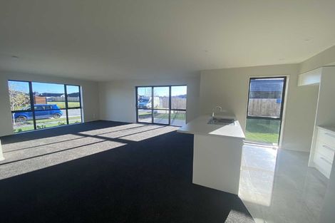 Photo of property in 33 Fearne Drive, Woodend, 7610