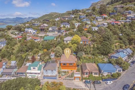 Photo of property in 13 Hawkhurst Road, Lyttelton, 8082