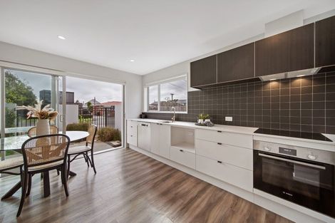 Photo of property in 1/24 Heywood Terrace, Richmond, Christchurch, 8013