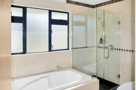 Photo of property in 15 Calla Street, Maungaturoto, 0520