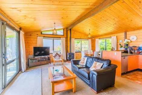 Photo of property in 33 Leeward Drive, Whitby, Porirua, 5024