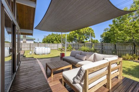 Photo of property in 12 Woodleigh Street, Frankleigh Park, New Plymouth, 4310