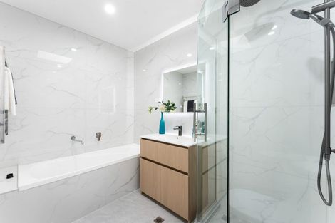 Photo of property in 16 Saint Catherine Crescent, West Harbour, Auckland, 0618