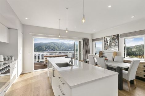 Photo of property in 74u5 Jubilee Road, Khandallah, Wellington, 6035