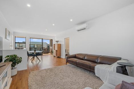 Photo of property in 1 Kaiwawao Lane, Hobsonville, Auckland, 0616