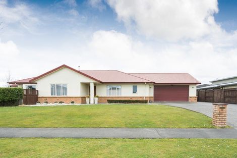 Photo of property in 19 Branigan Parade, Kelvin Grove, Palmerston North, 4414