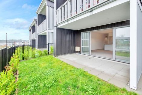 Photo of property in 2/27 Dida Park Drive, Kumeu, 0810