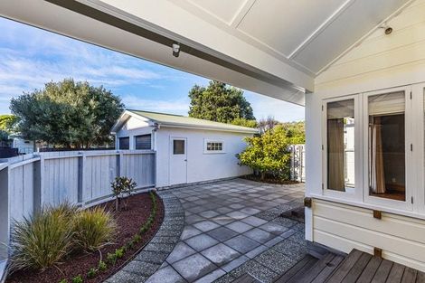 Photo of property in 23 Inglis Street, Seatoun, Wellington, 6022