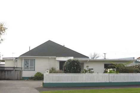 Photo of property in 327 Carrington Street, Vogeltown, New Plymouth, 4310